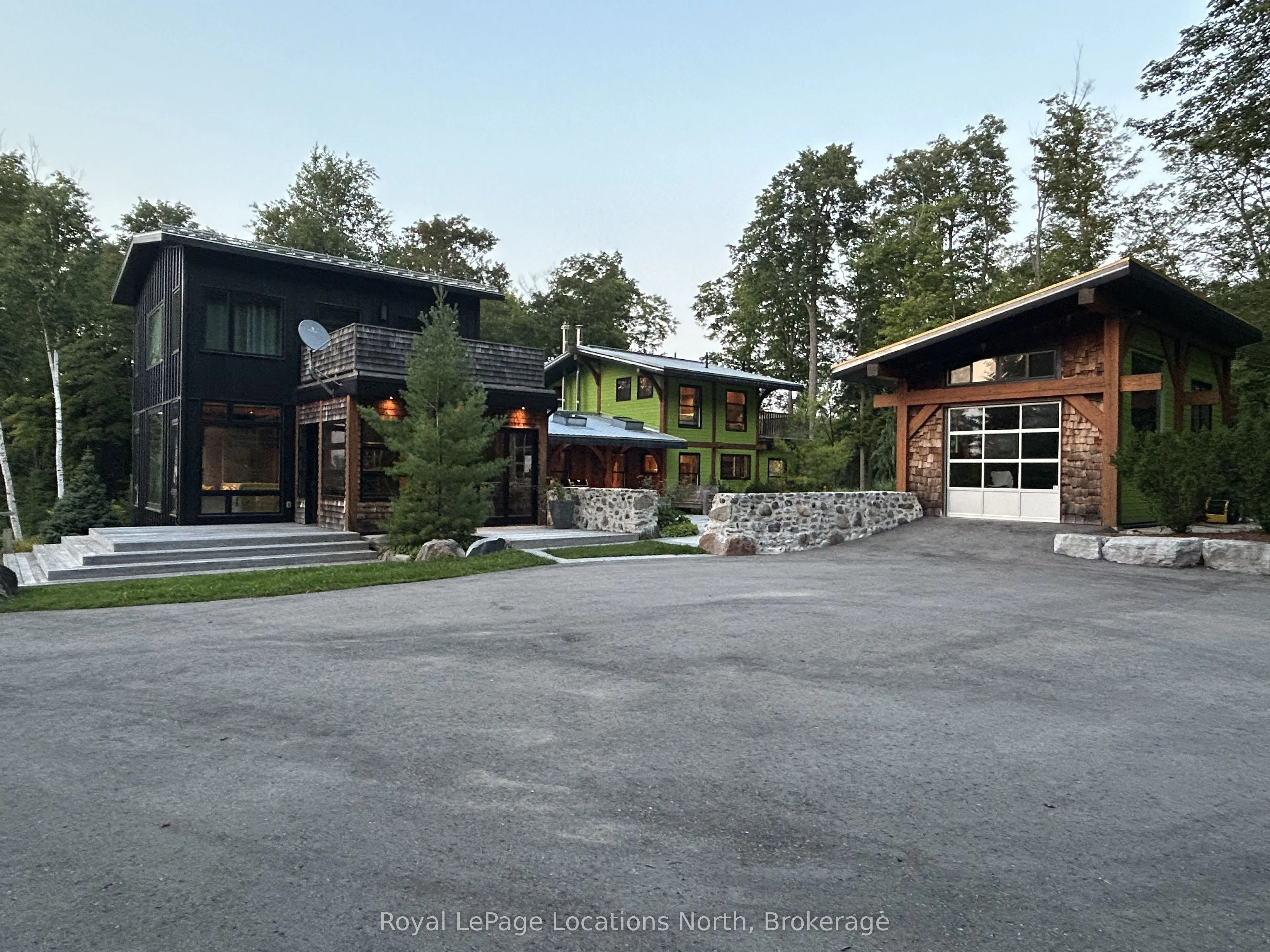 Detached Home For Lease | S13684836
