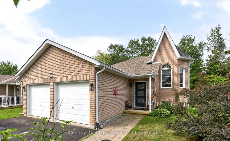 7 Georgias Walk, Tay, ON L0K 2A0