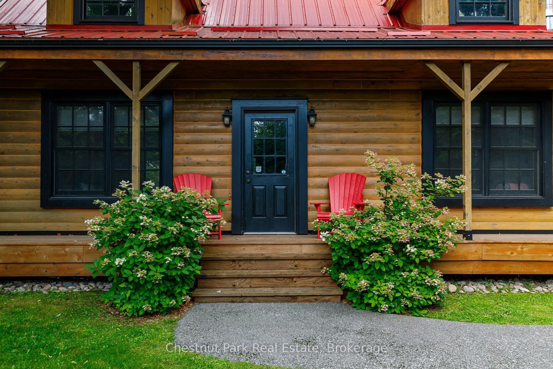 Detached Home For Sale | S13695046