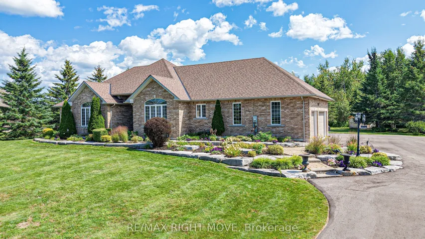 Welcome to 1043 Hurlwood in Hawk Ridge Estates