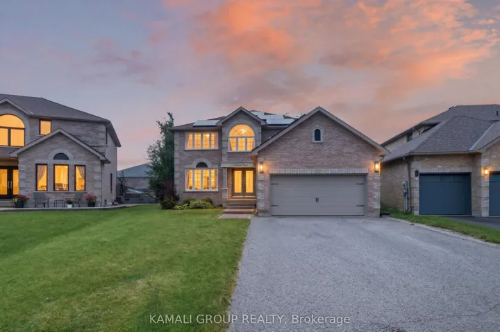 3,664Sqft Living Space!