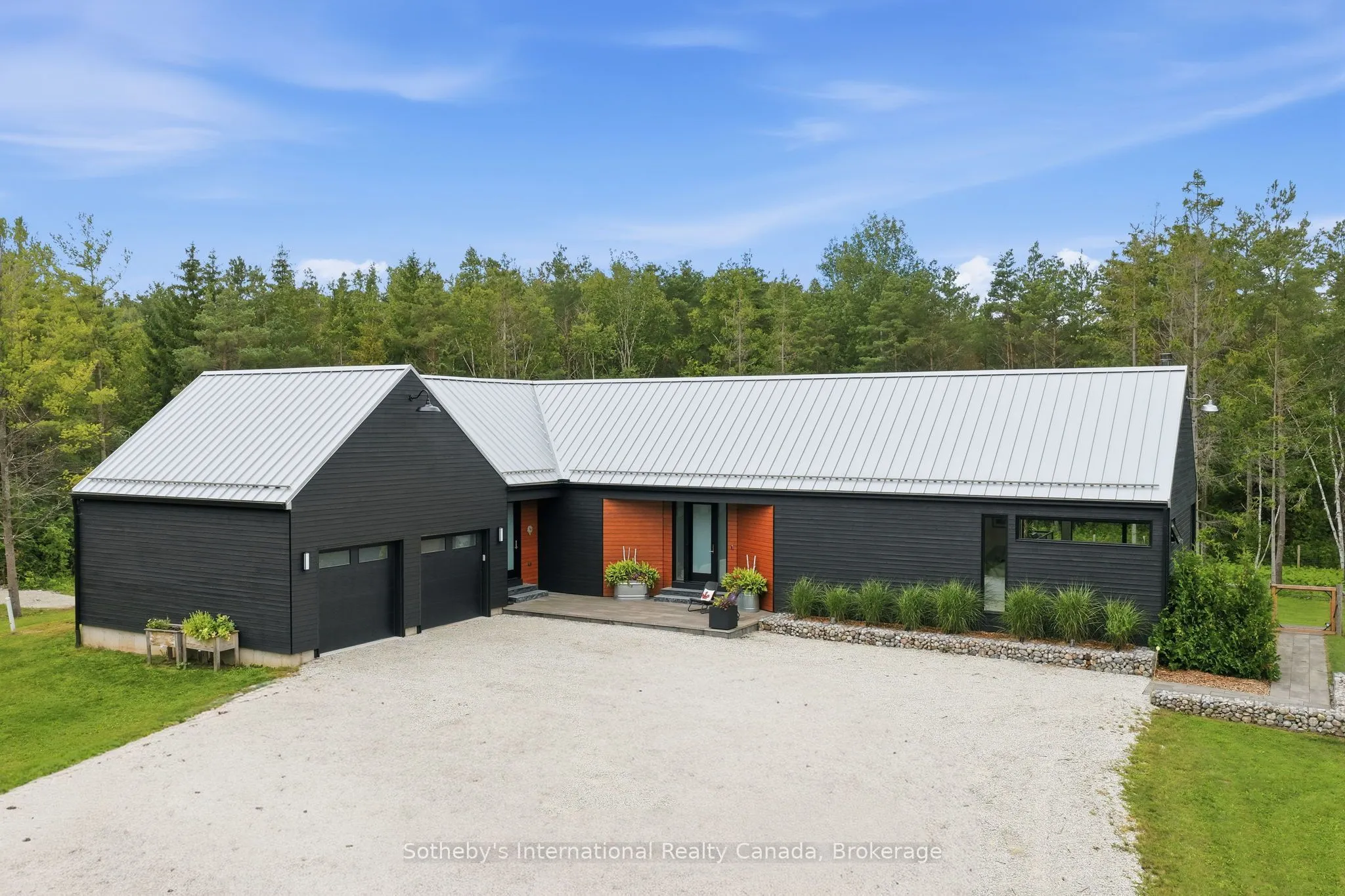 Detached Home For Sale | S13723920