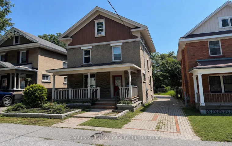 100 Cameron St.- 3 Storey