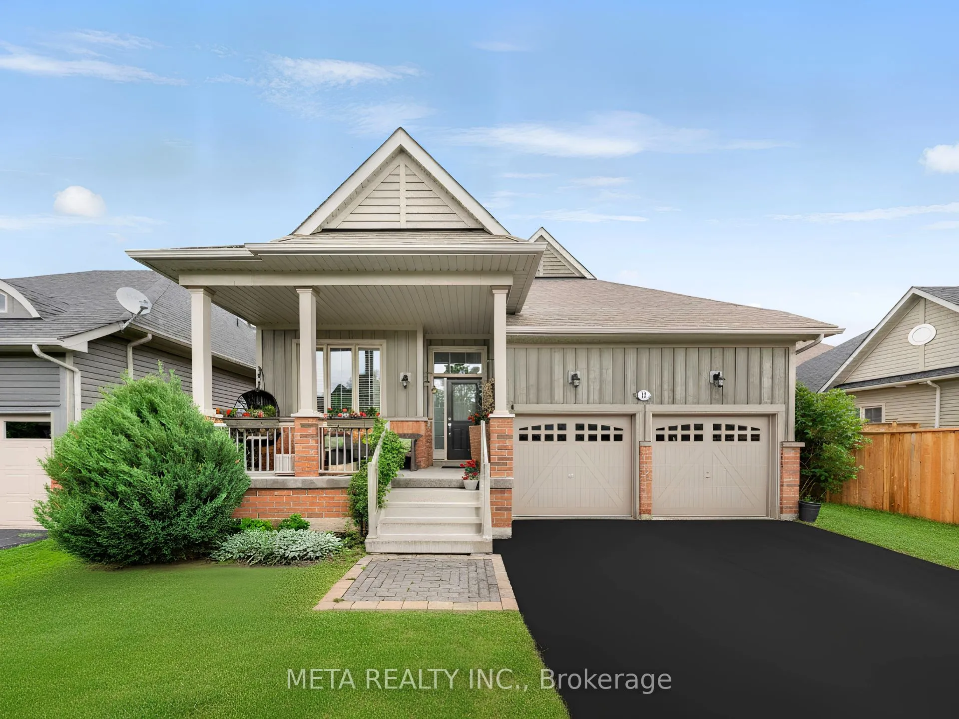 Detached Home For Sale | S13734672