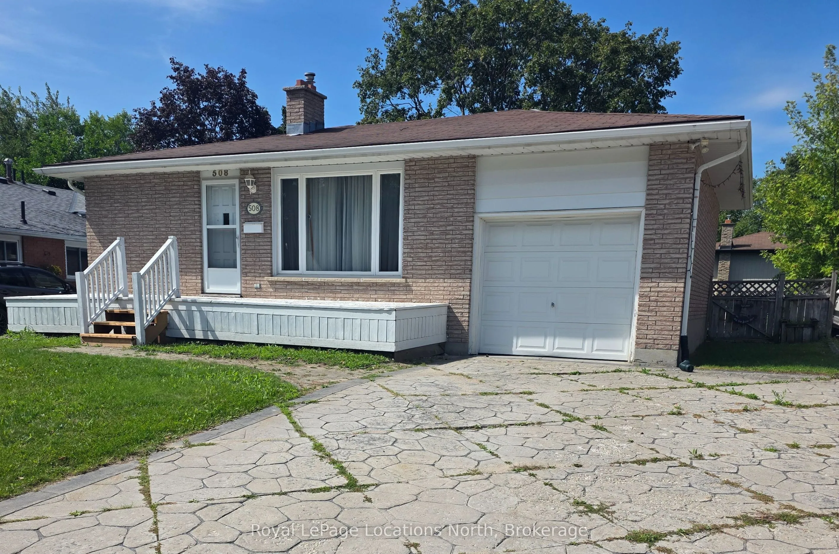 Detached Home For Sale | S13735268