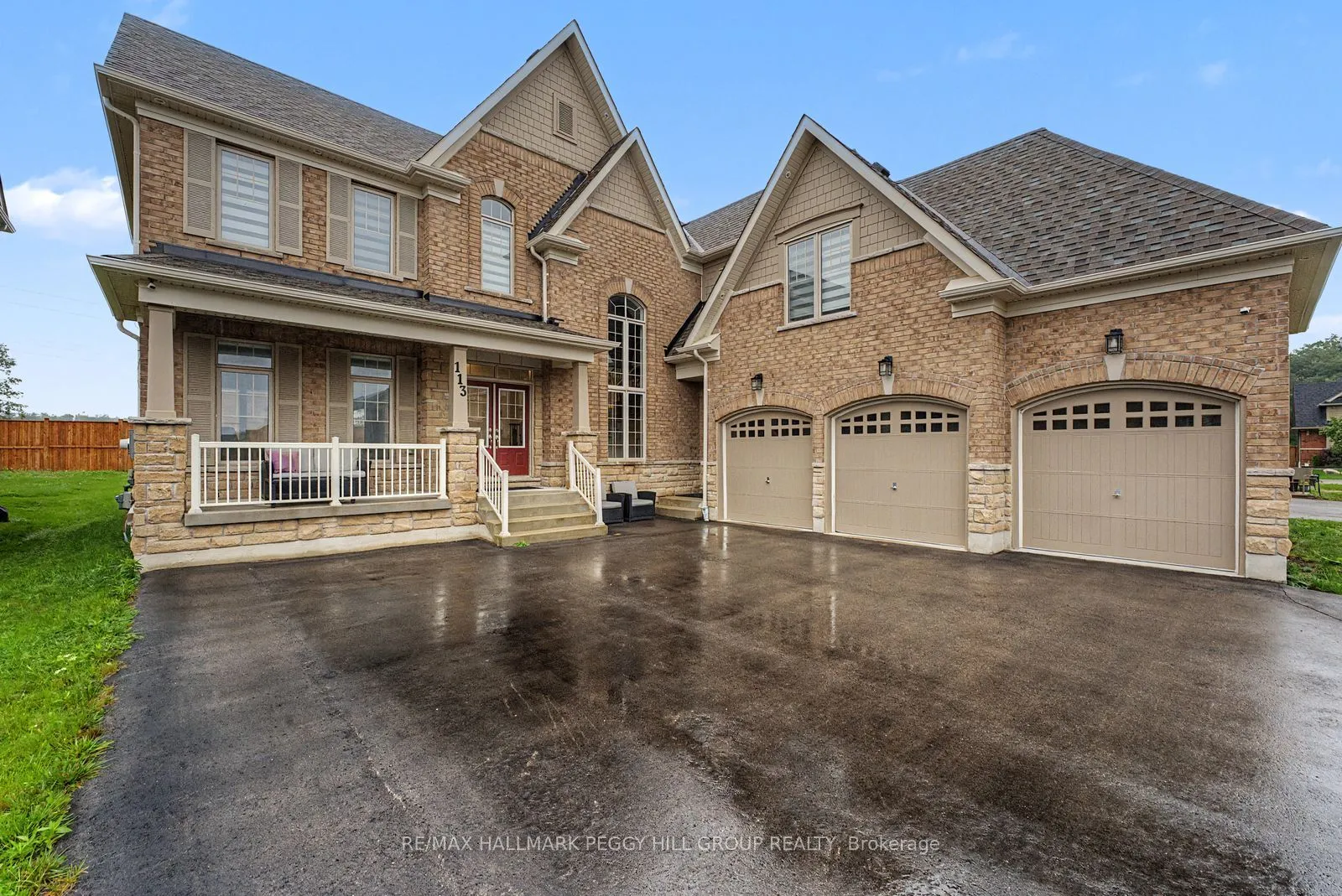 Detached Home For Sale | S13738312