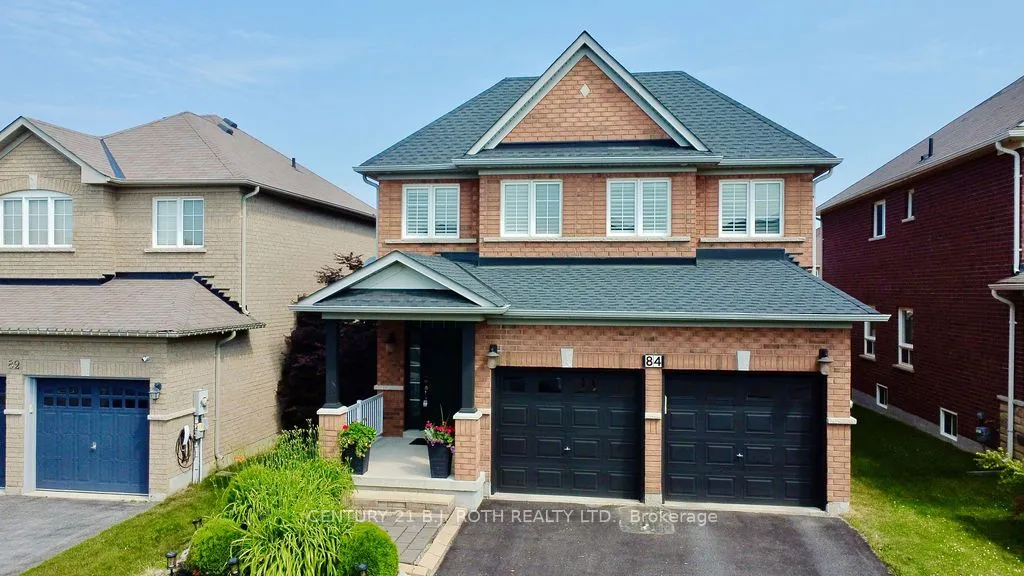 Detached Home For Sale | S9044575