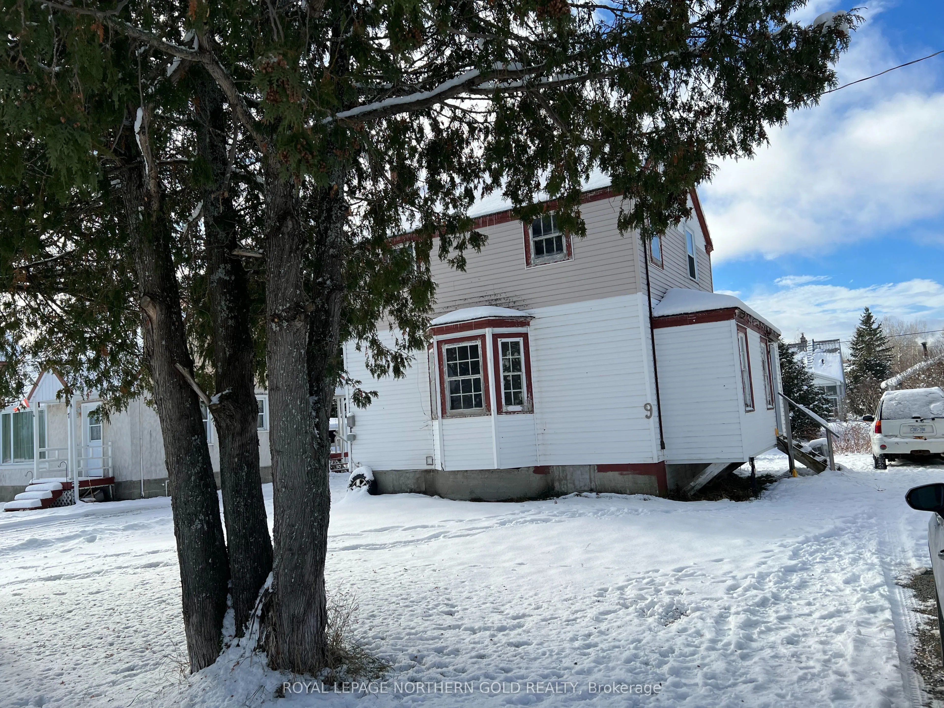Detached Home For Sale | T12539098