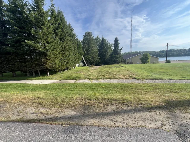 33 Third Street E, Timiskaming, ON P0J 1G0