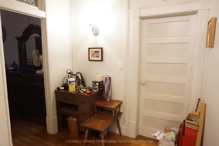 Upstairs Hallway & access to Eaves