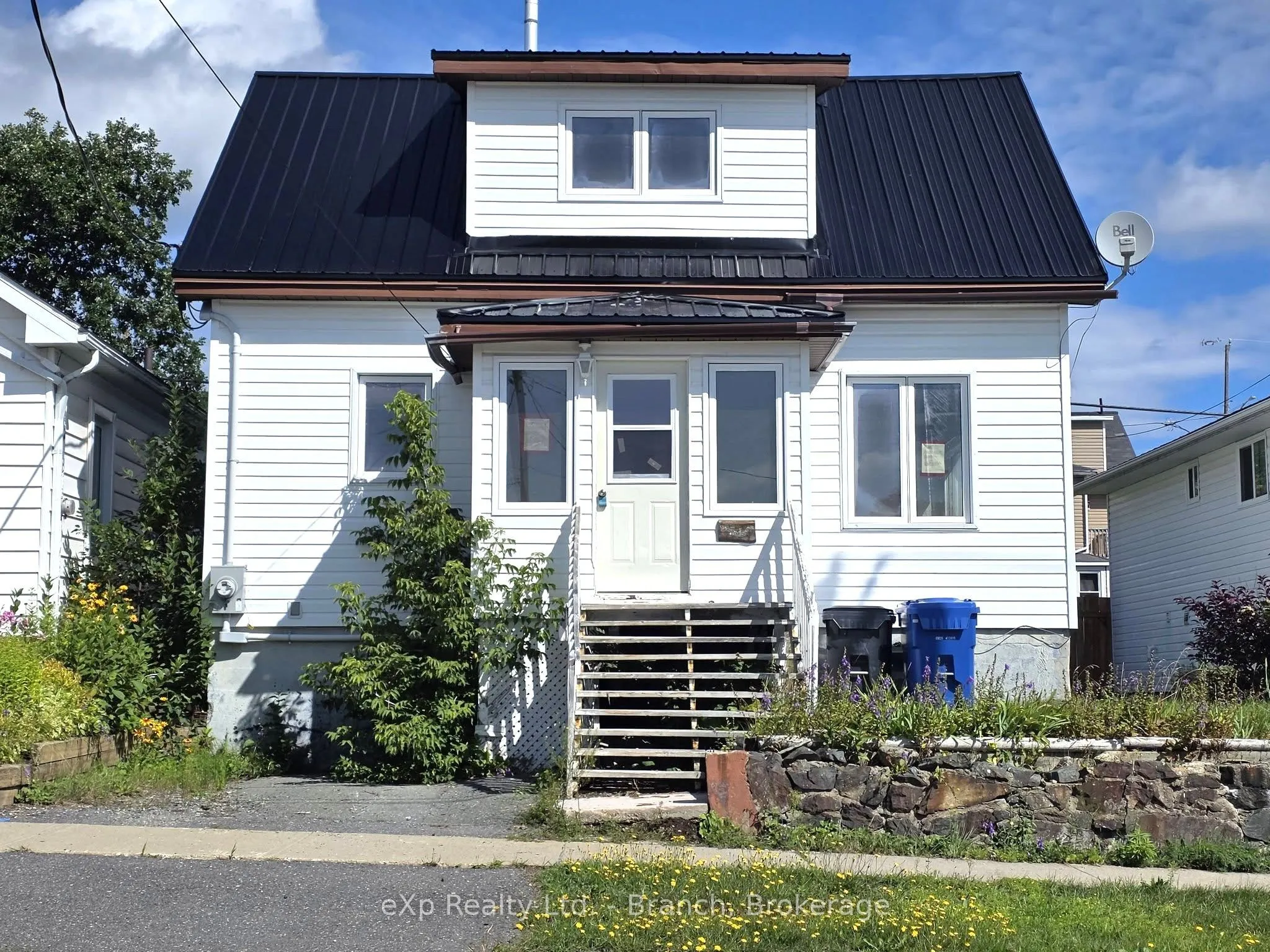 Detached Home For Sale | T13735142