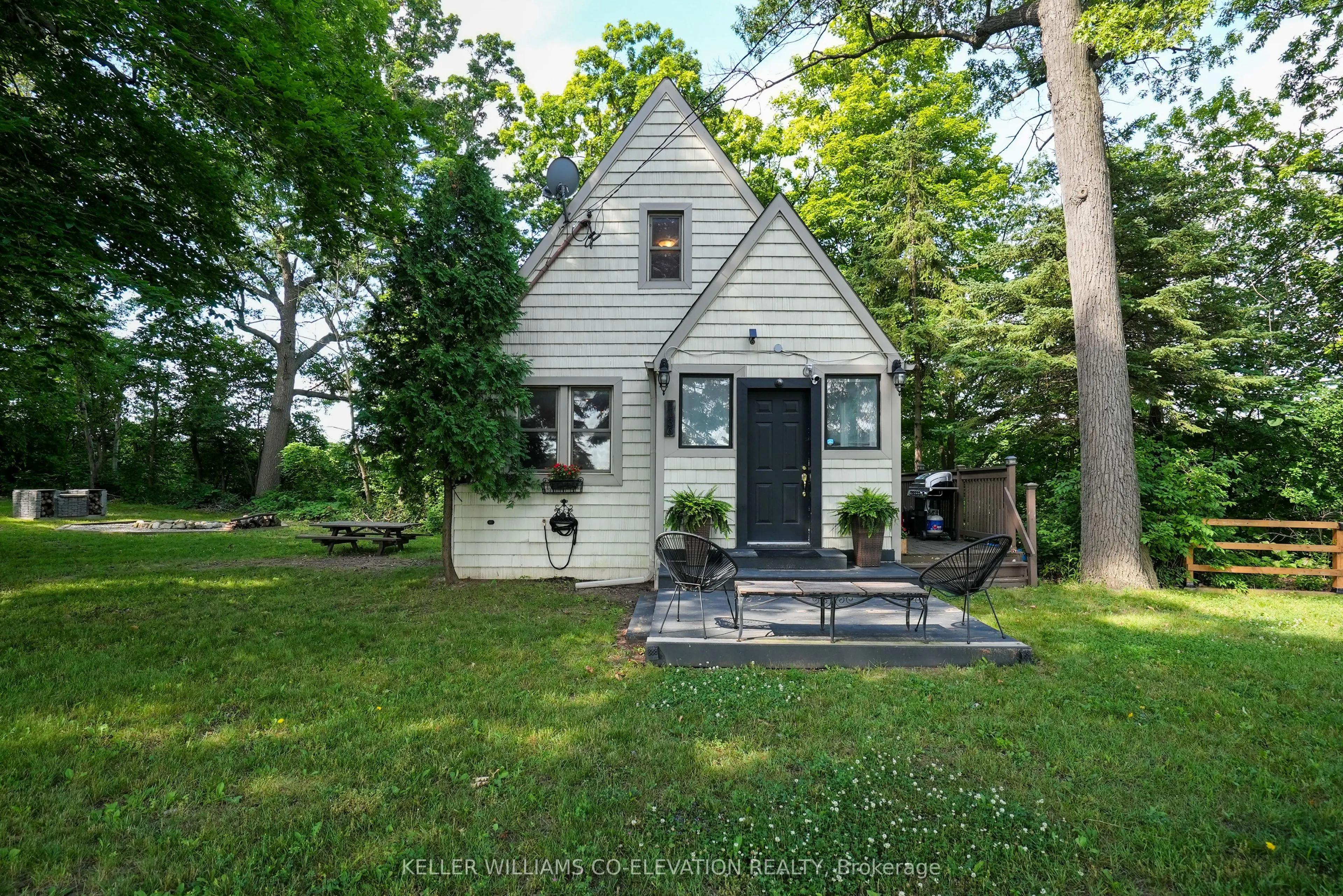 Detached Home For Sale | W10421922