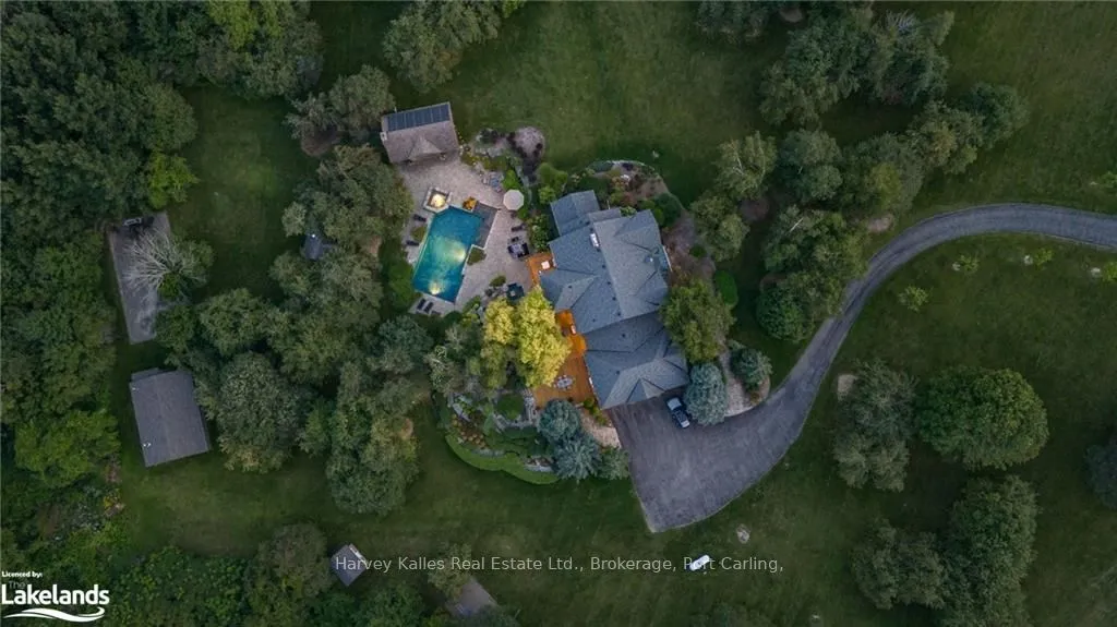 Detached Home For Sale | W10438905