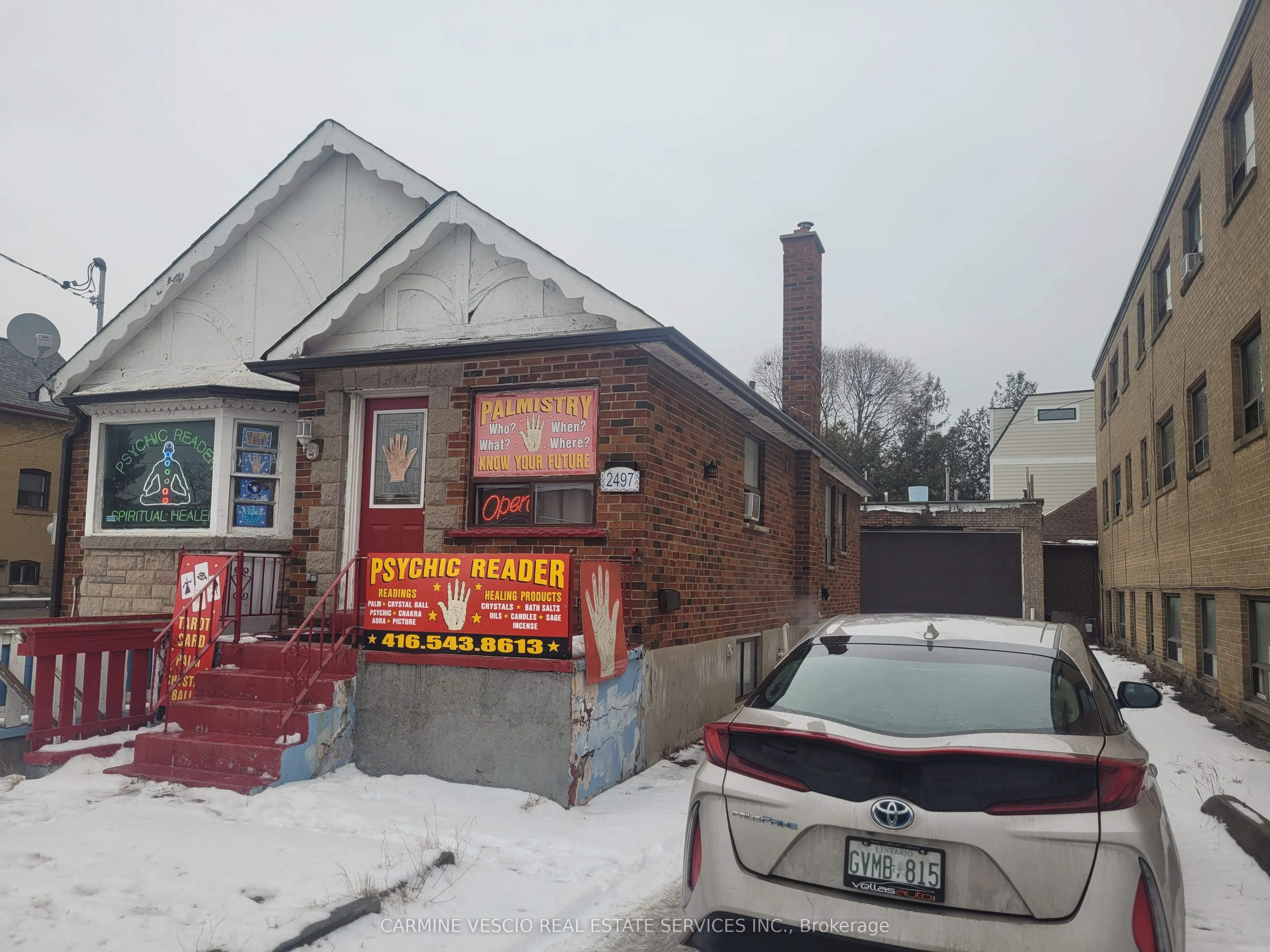 Detached Home For Sale | W11933951
