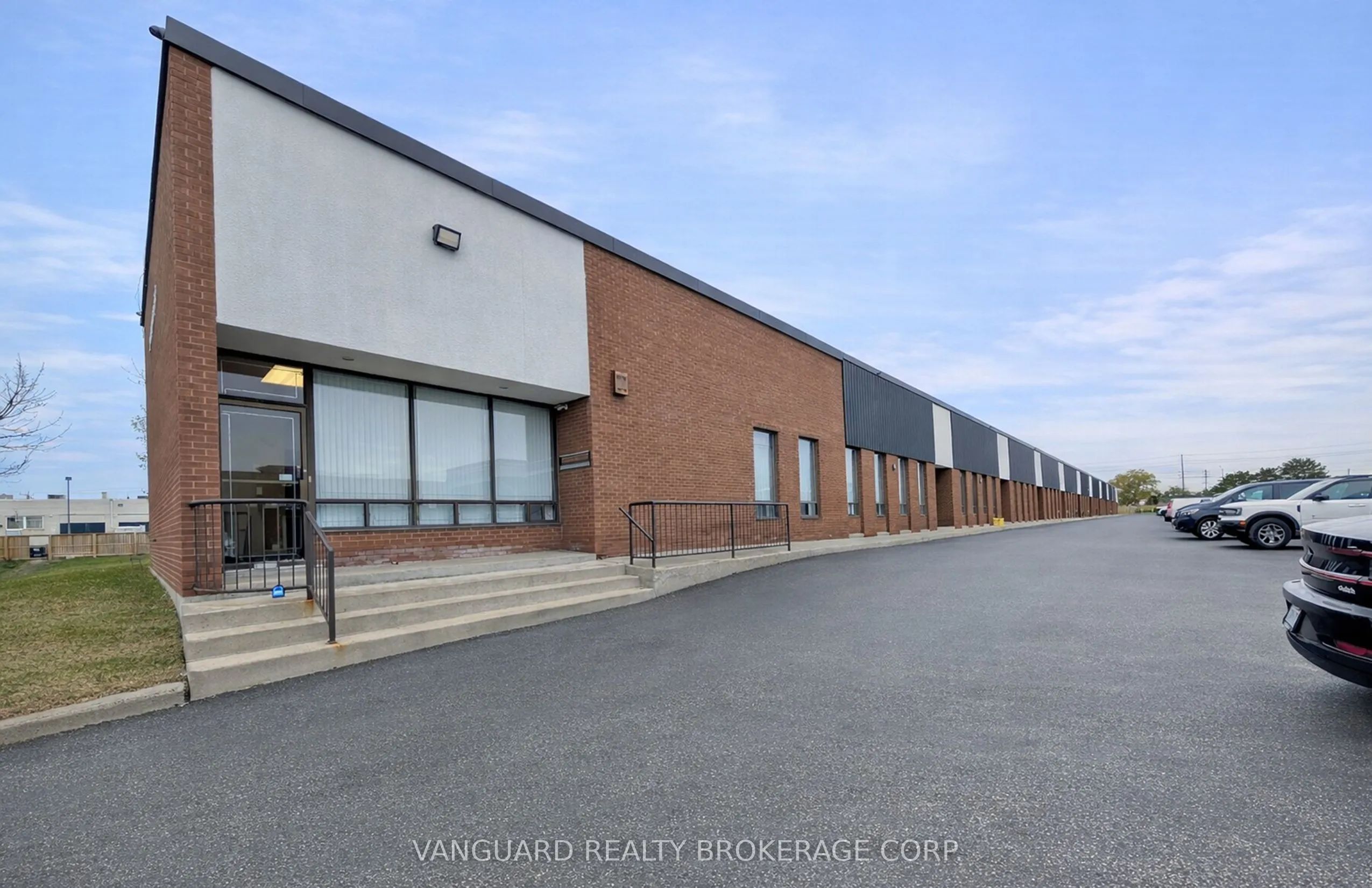 Industrial Property For Lease | W12065868
