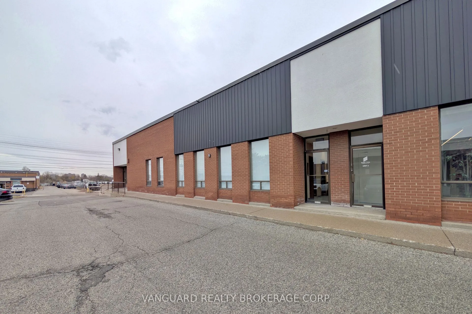 Industrial Property For Lease | W12065880