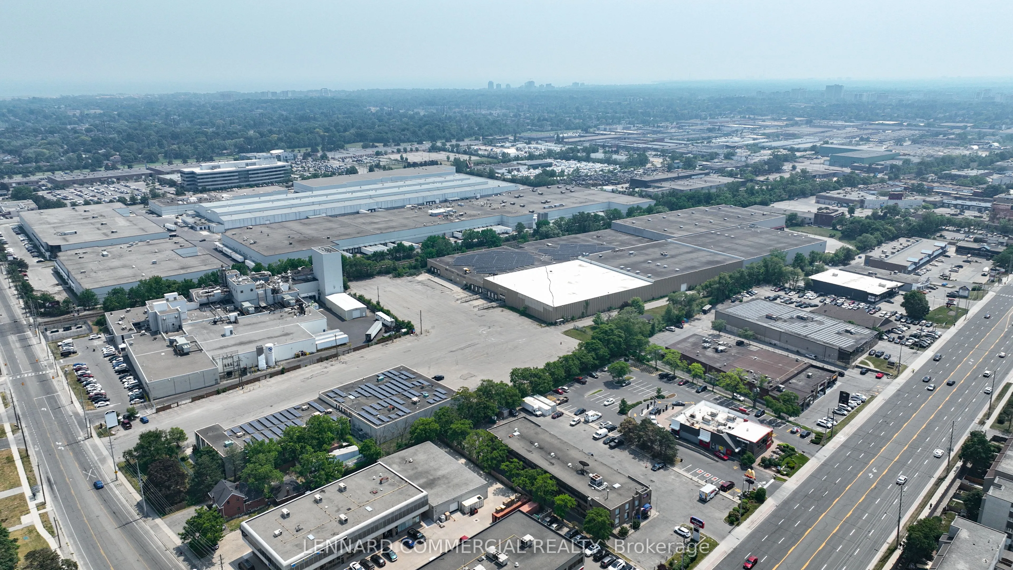 Industrial Property For Lease | W12243988