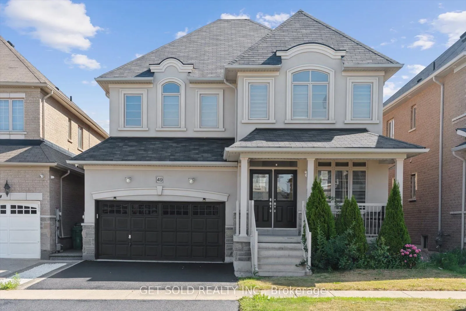 Detached Home For Sale | W12321895