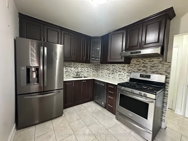 16  Litchfield  Court, Toronto W10, ON M9V 2A8