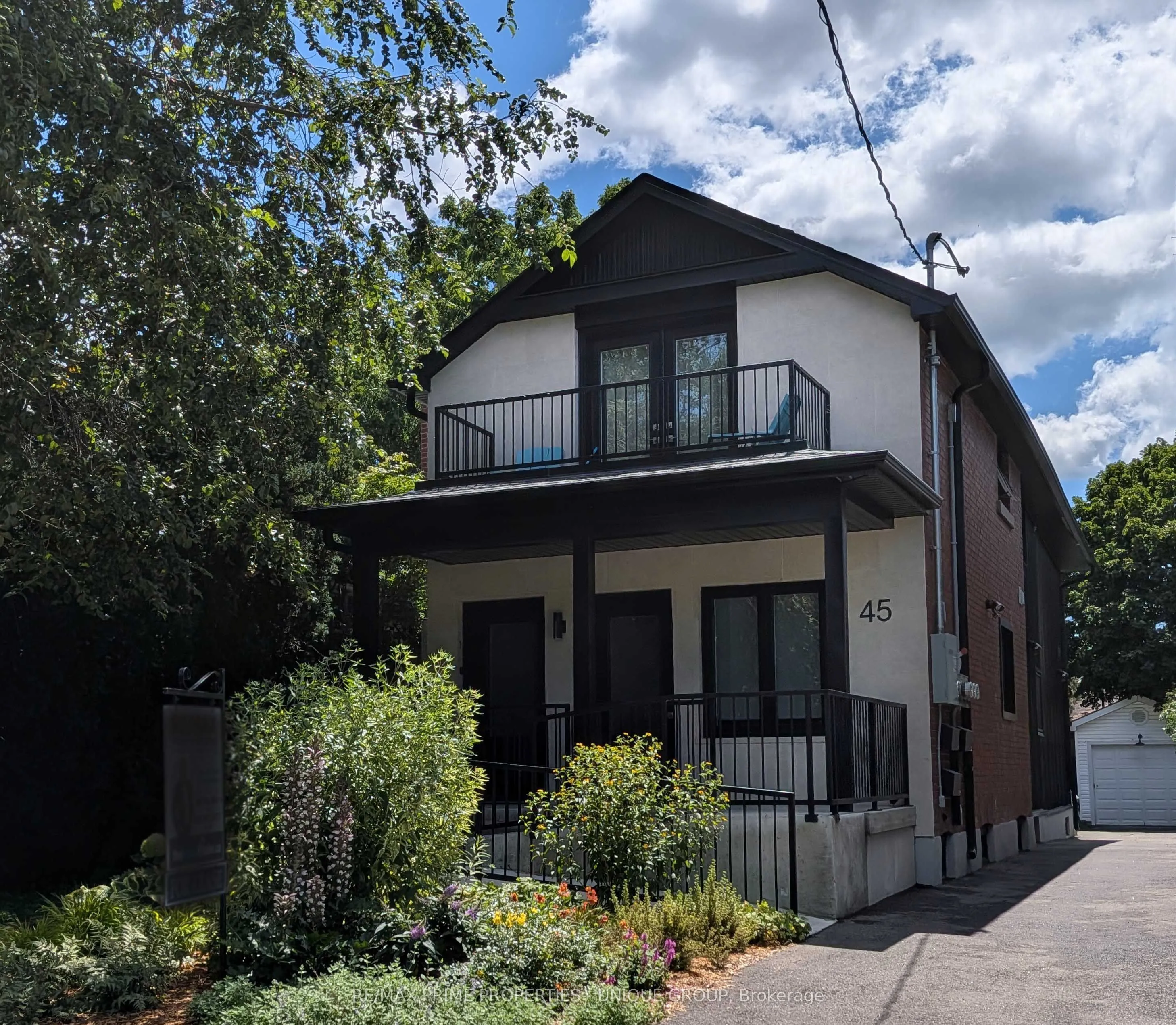 Detached Home For Lease | W12385003
