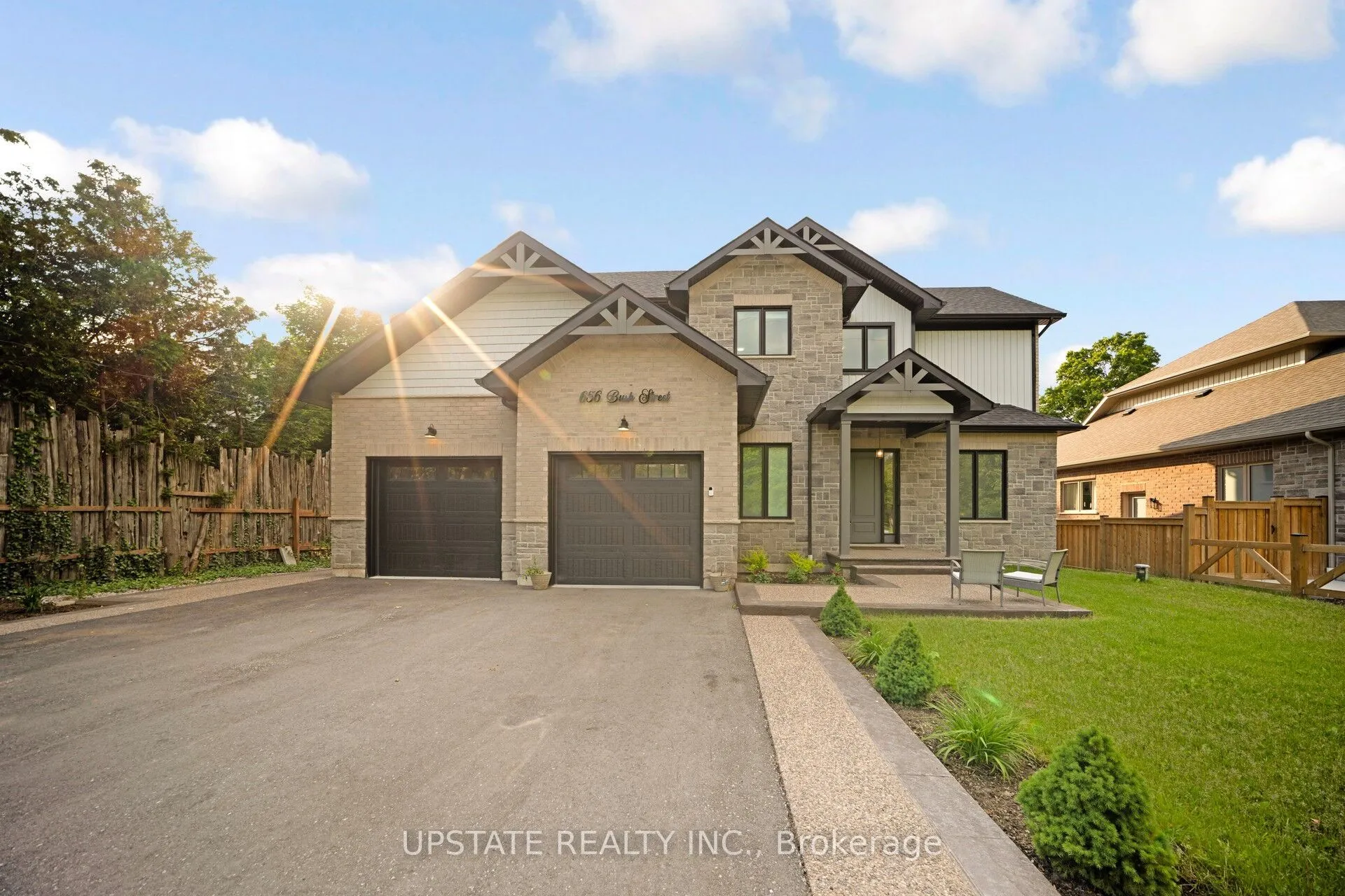 Detached Home For Sale | W12392734
