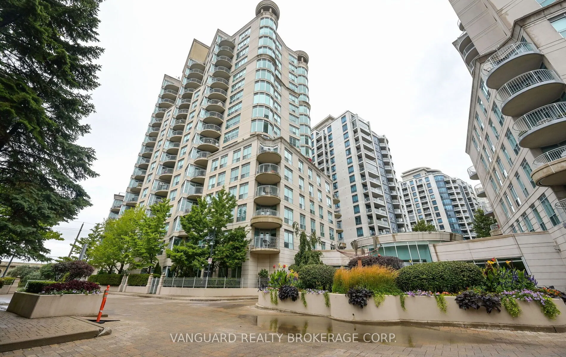 Property For Sale | W12397273