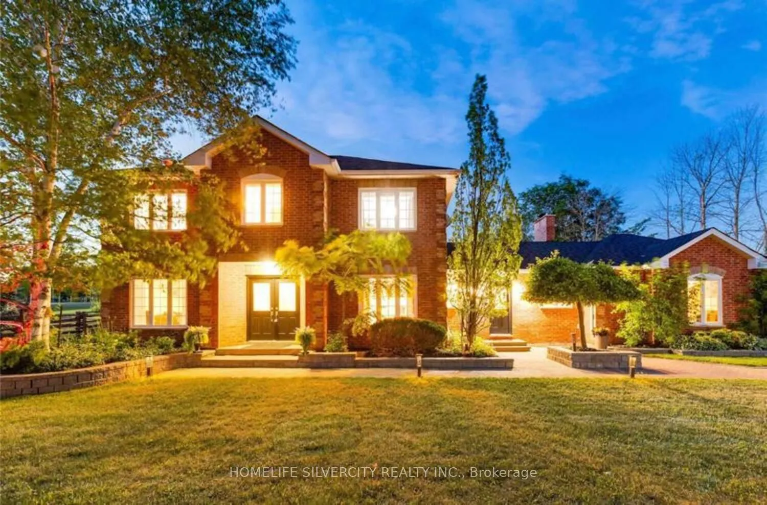 Detached Home For Sale | W12422743