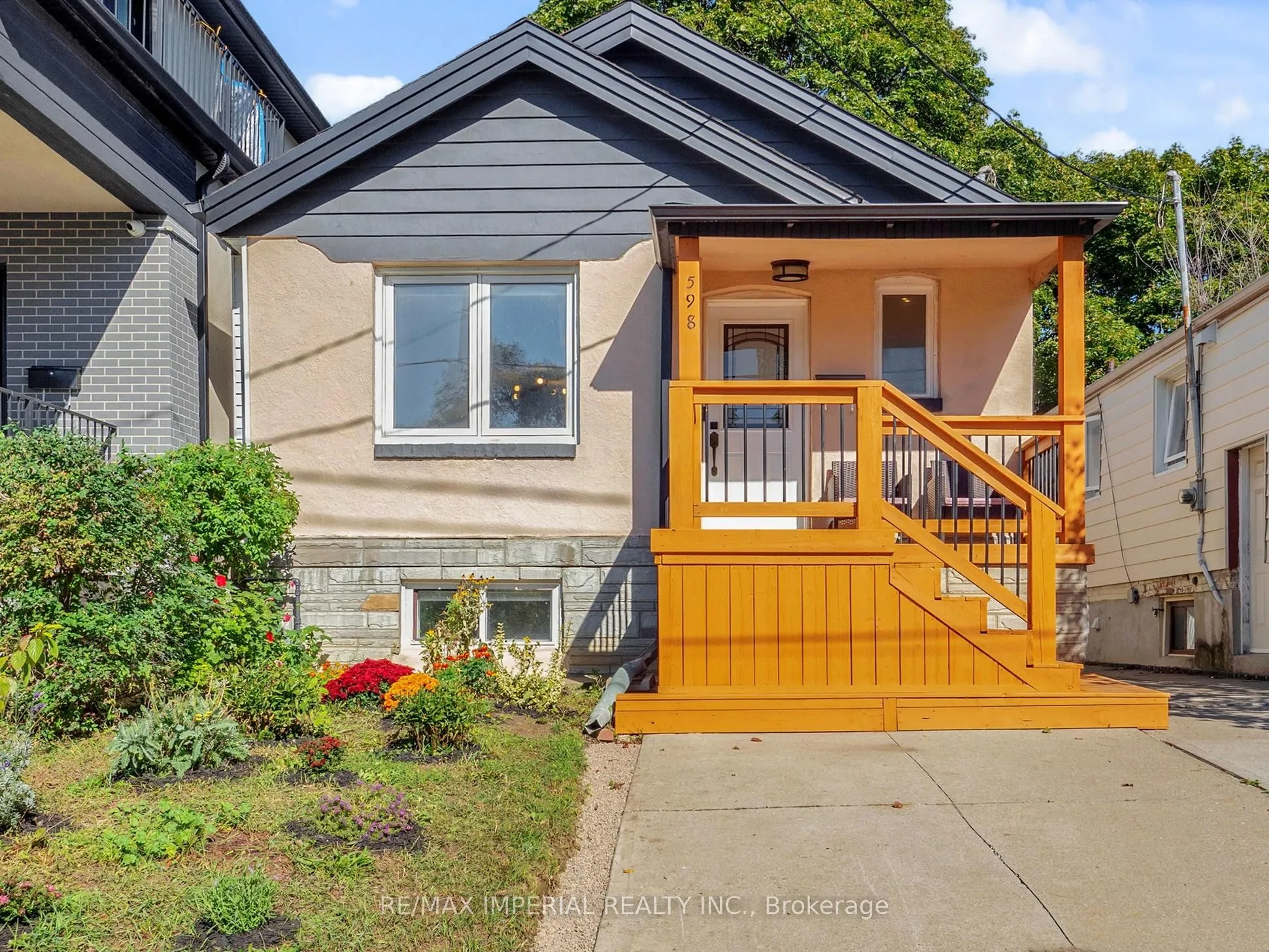 Detached Home For Sale | W12436146