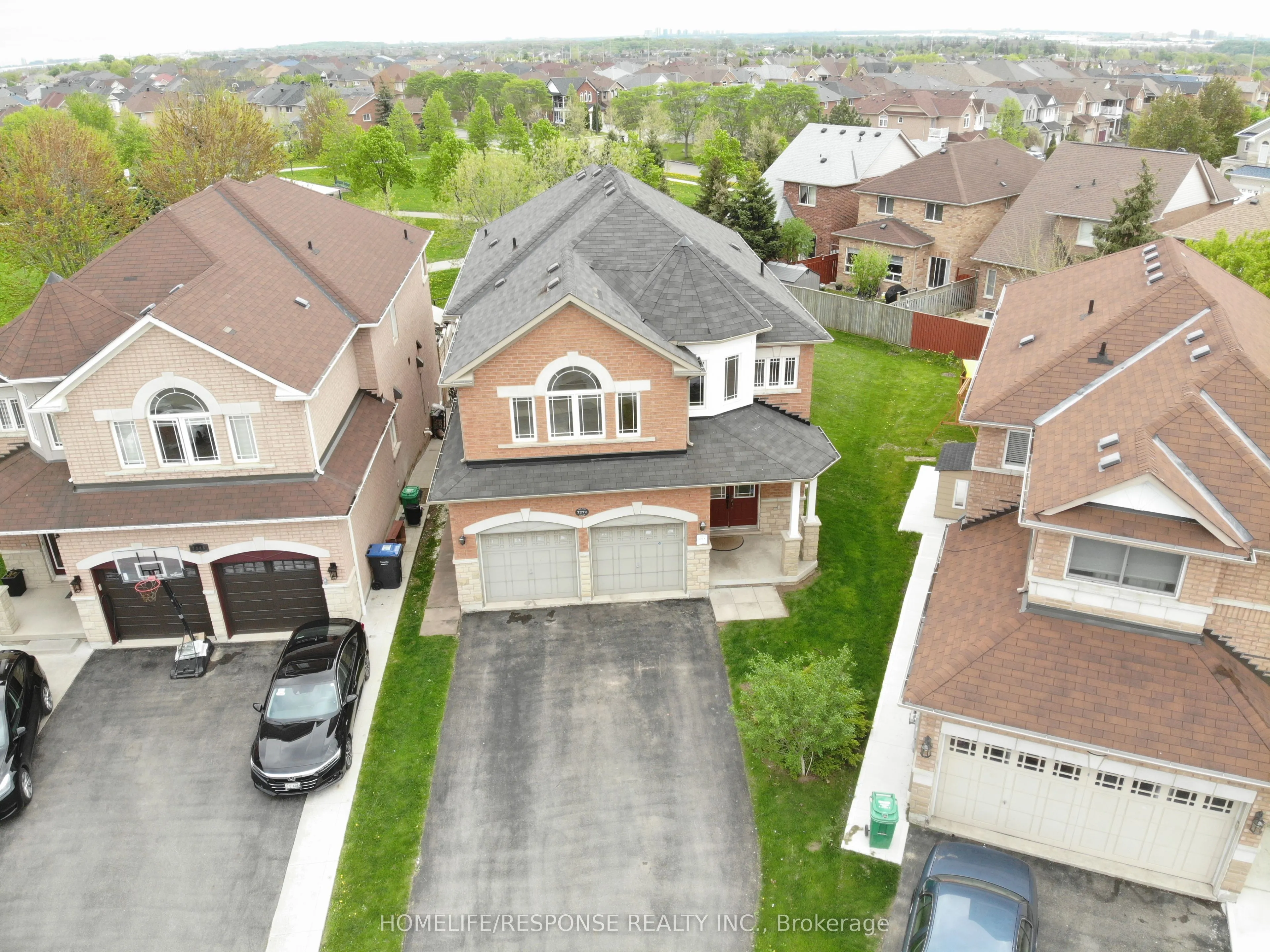 Detached Home For Sale | W12463580