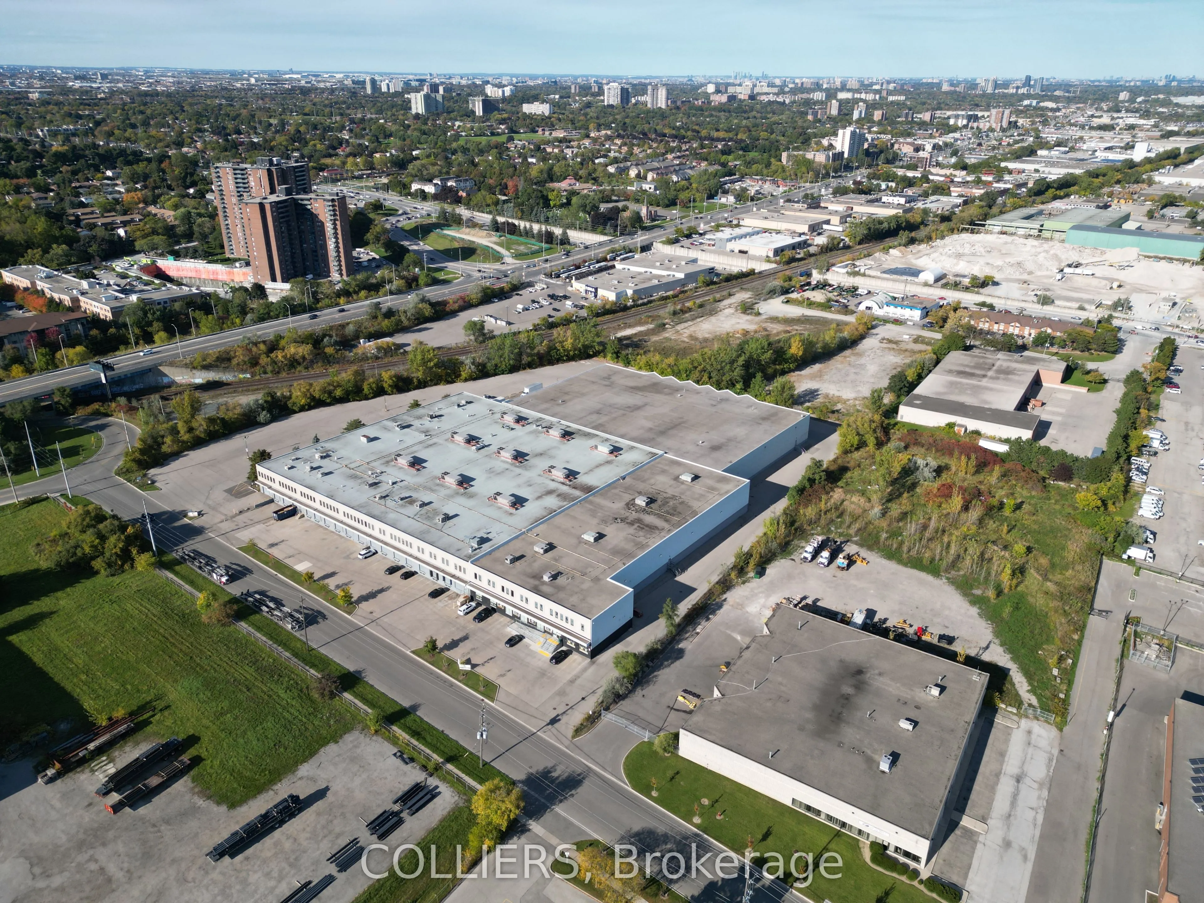 Industrial Property For Lease | W12465562