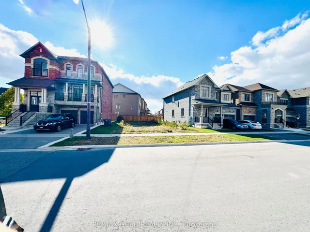 180  Thornbush  Boulevard, Brampton, ON L7A 0G4