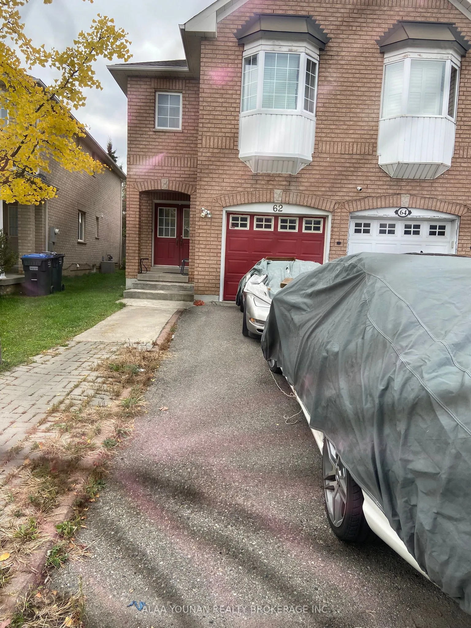 Semi-Detached Home For Lease | W12491408