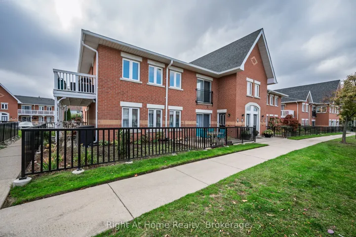 1701  Lampman  Avenue, Burlington, ON L7L 6R7