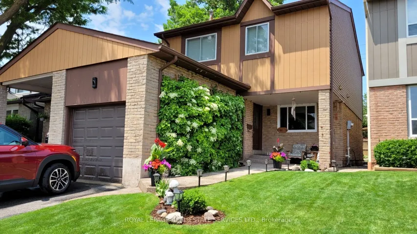 1580  Lancaster  Drive, Oakville, ON L6H 2Z5