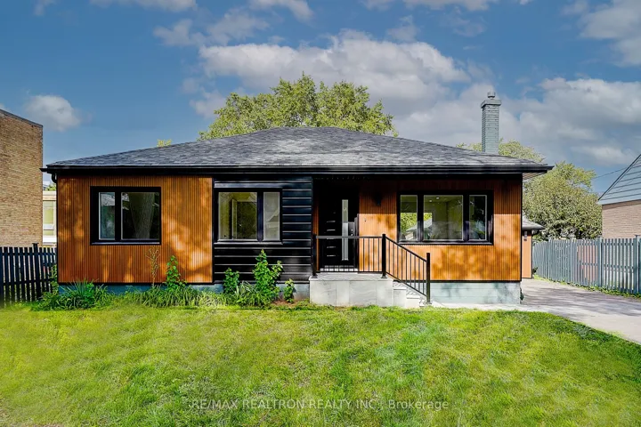 163  Maurice  Drive, Oakville, ON L6K 2W8