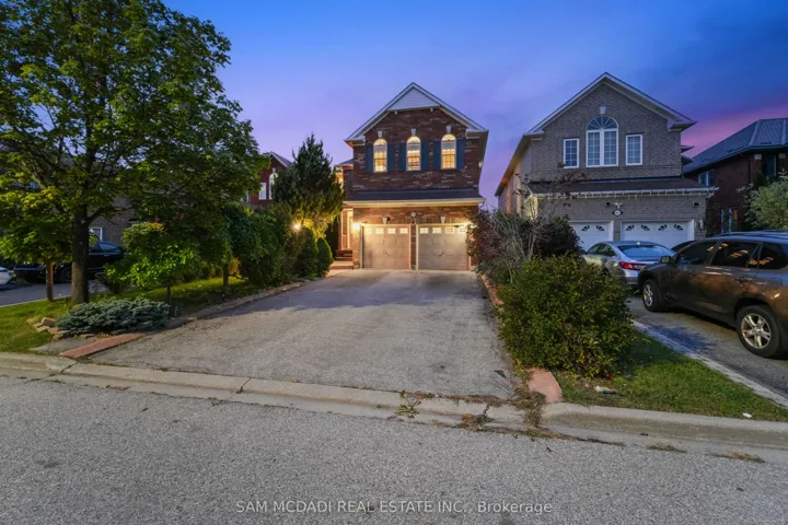 3619  Waterfall  Crescent, Mississauga, ON L5N 8G8