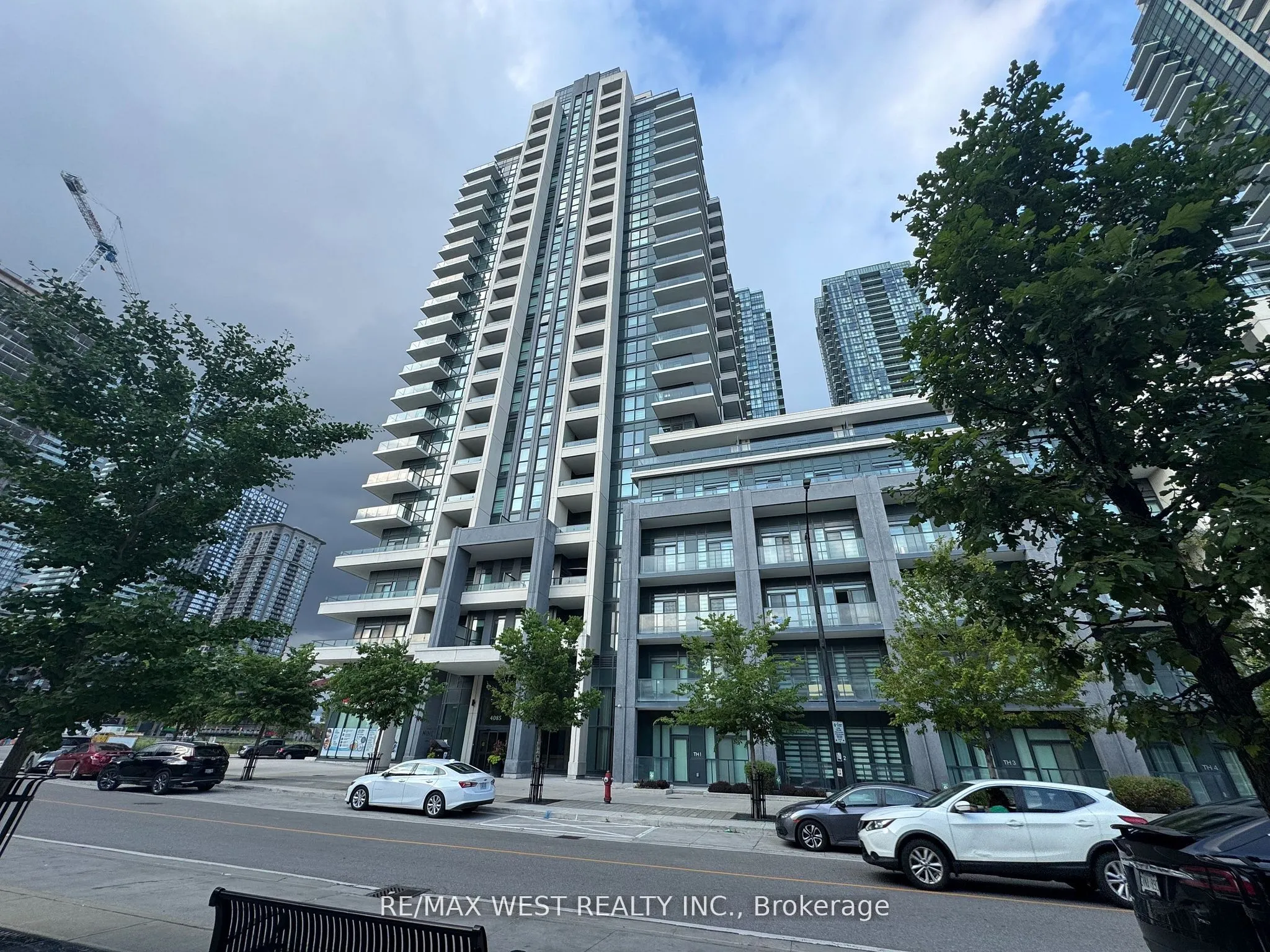 Property For Sale | W12607386