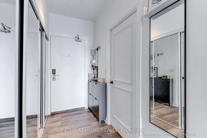 2737  Keele  Street, Toronto W05, ON M3M 2E9