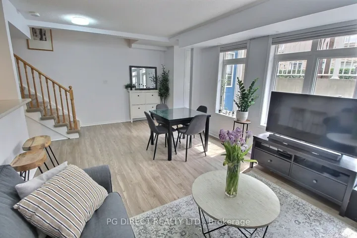 50  Turntable  Crescent, Toronto W02, ON M6H 4K9