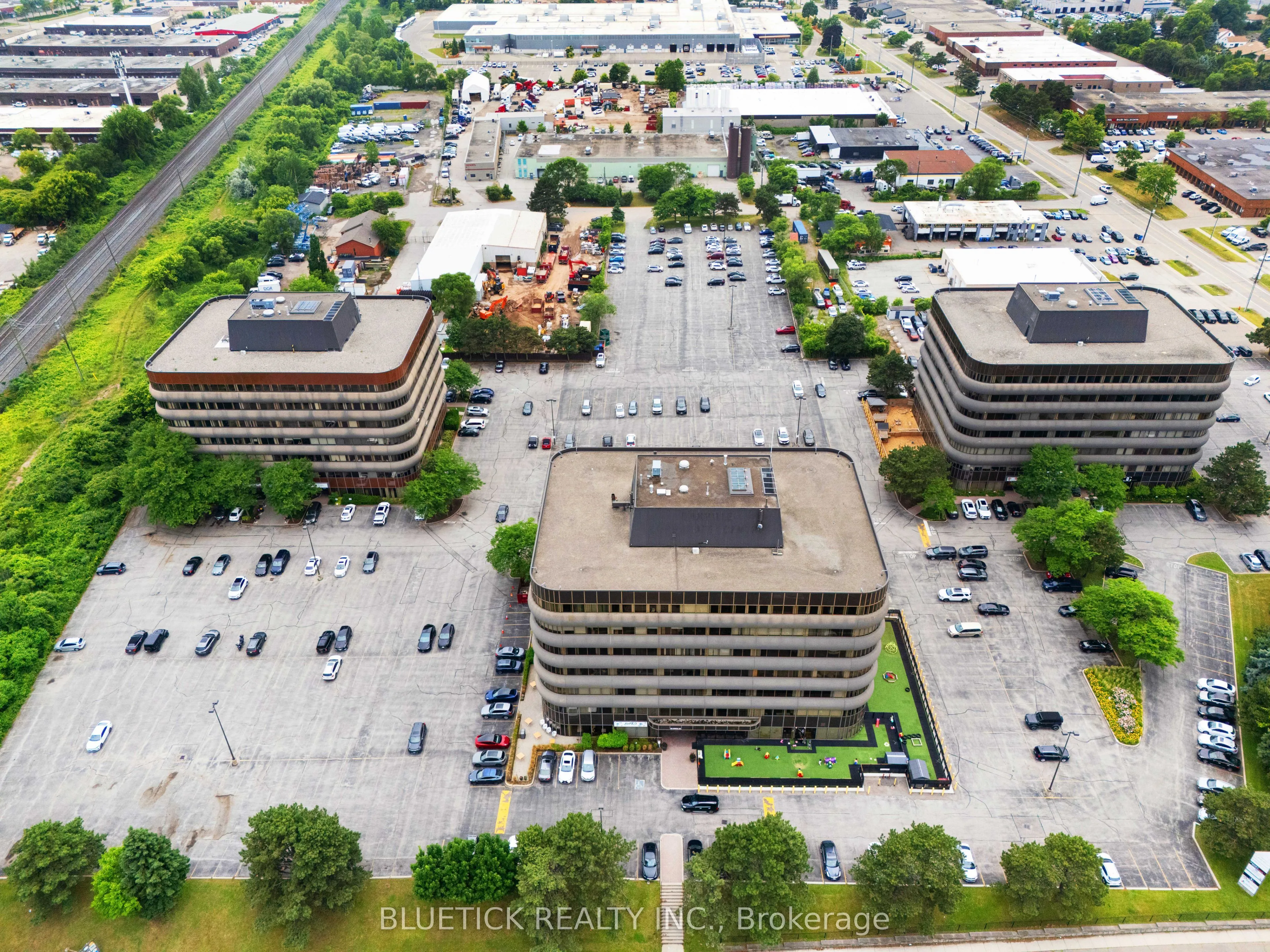 Office For Lease | W12636046