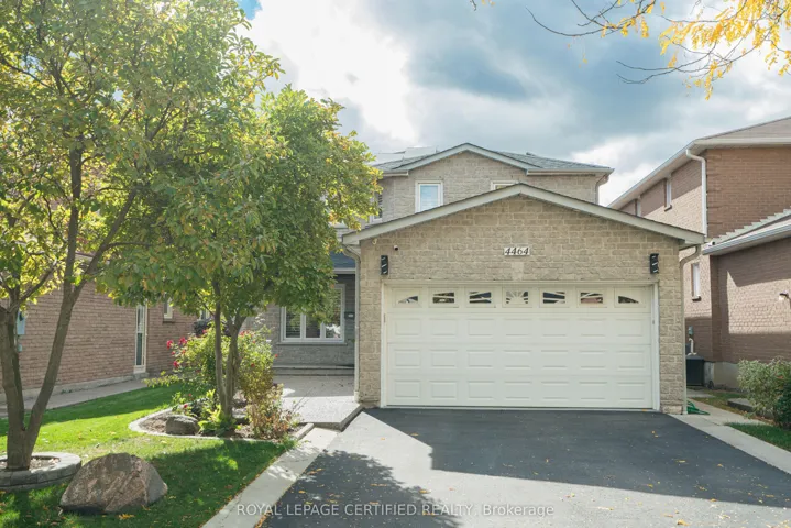 4464  Weymouth Commons  Crescent, Mississauga, ON L5R 1P4