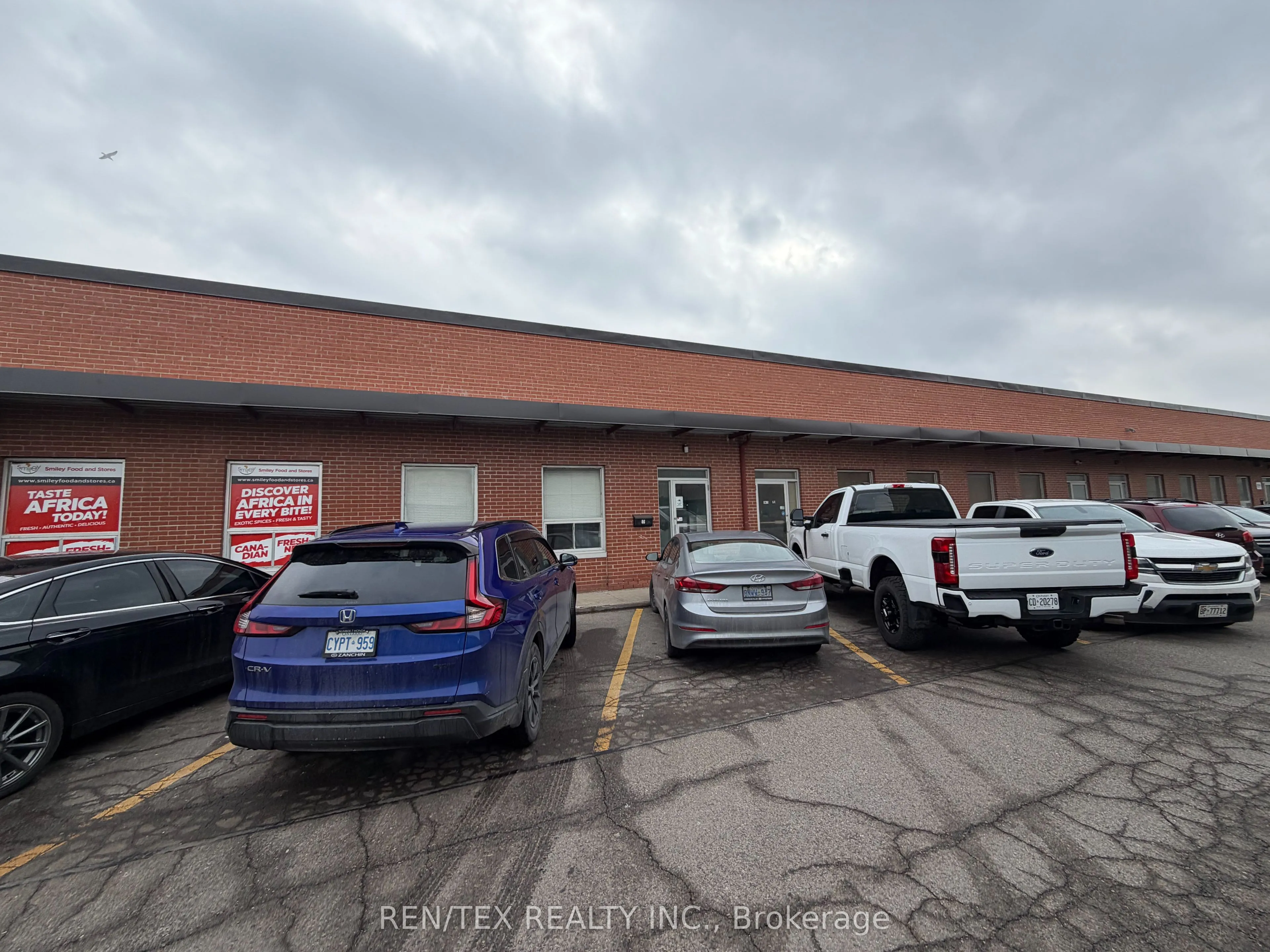 Industrial Property For Lease | W12638588