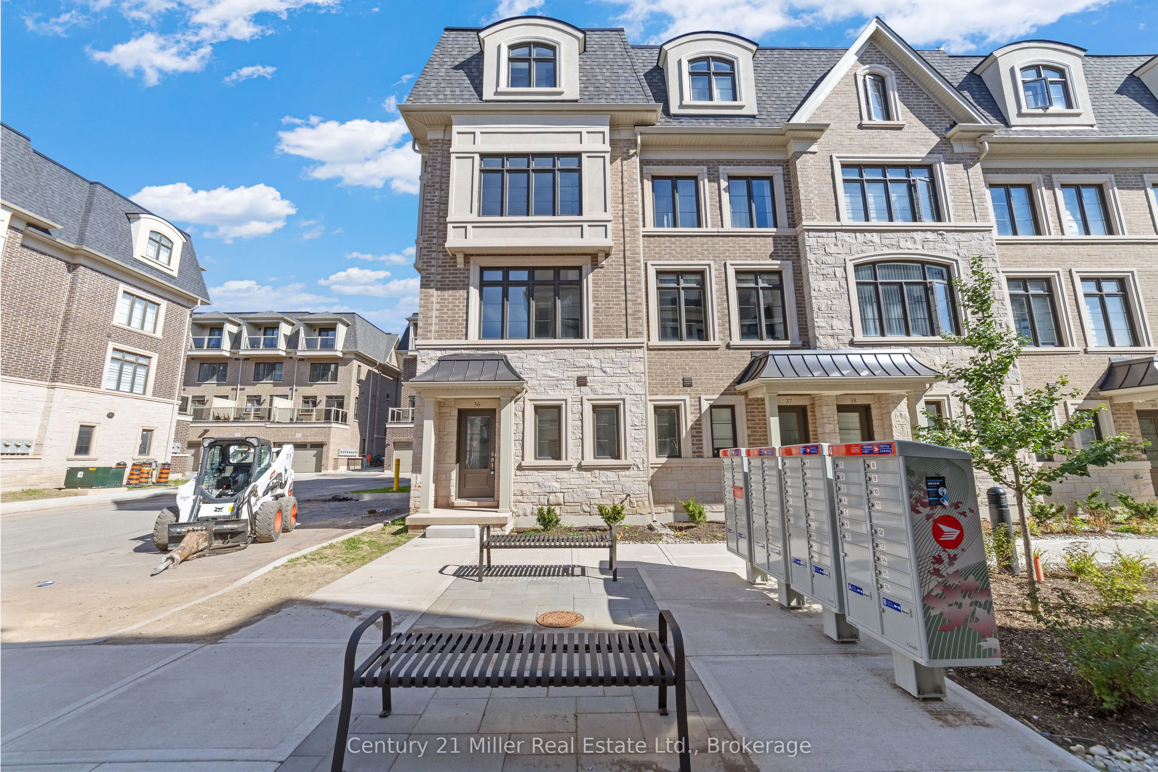 Property For Sale | W12649202