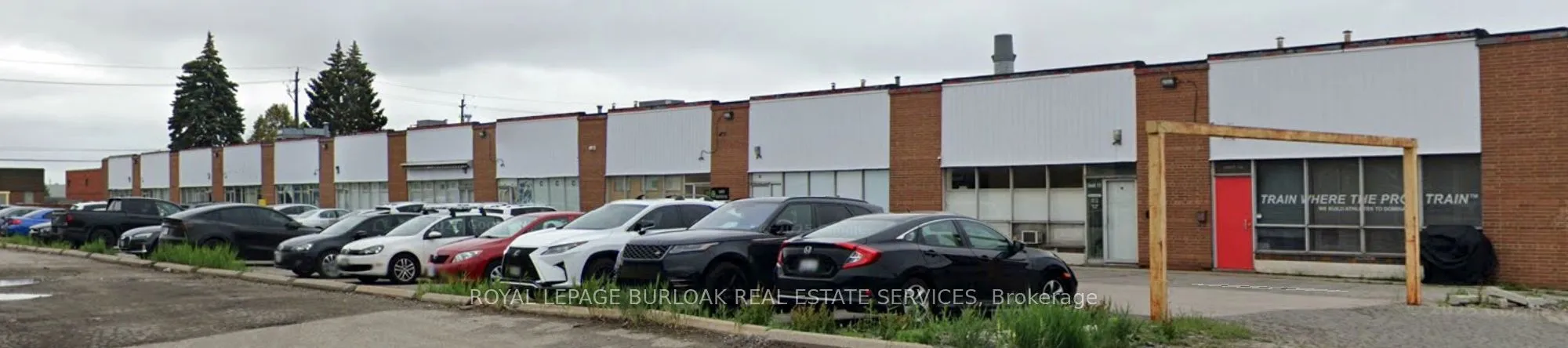 Industrial Property For Lease | W12652990