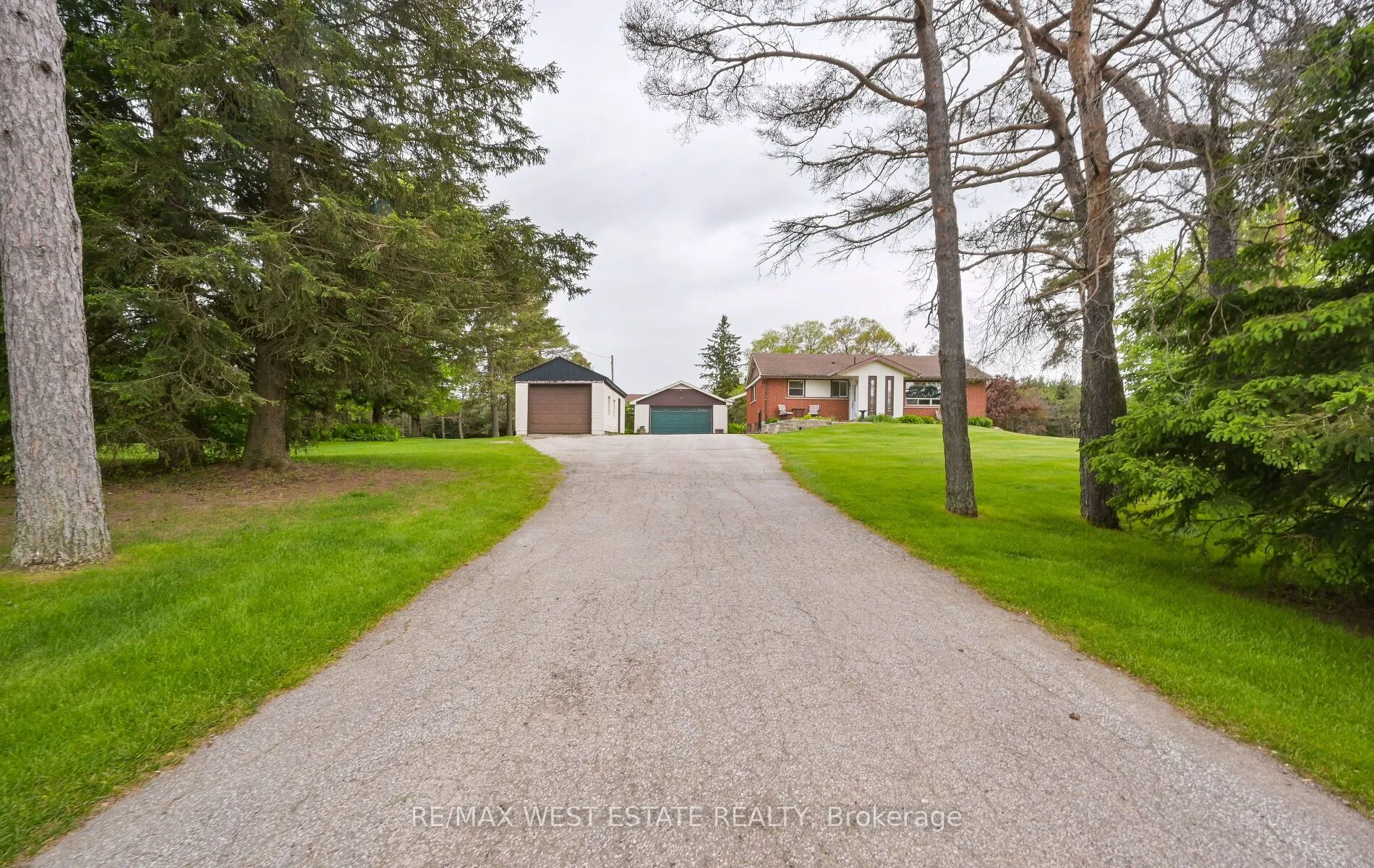 Detached Home For Sale | W12653632