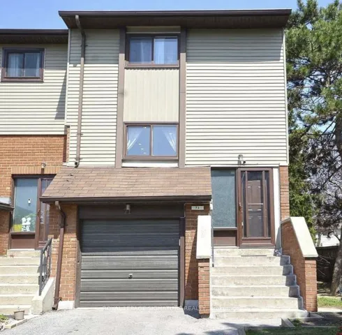 71  Carleton  Place, Brampton, ON L6T 3Z4