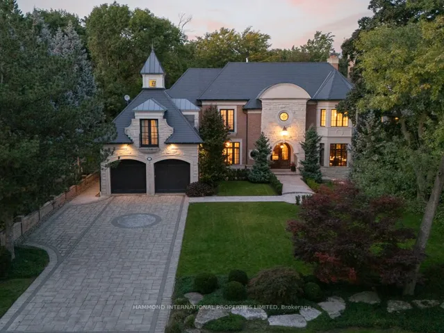 43  North  Drive, Toronto W08, ON M9A 4R1