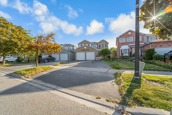 96  Ravenswood  Drive, Brampton, ON L6Y 3Z9