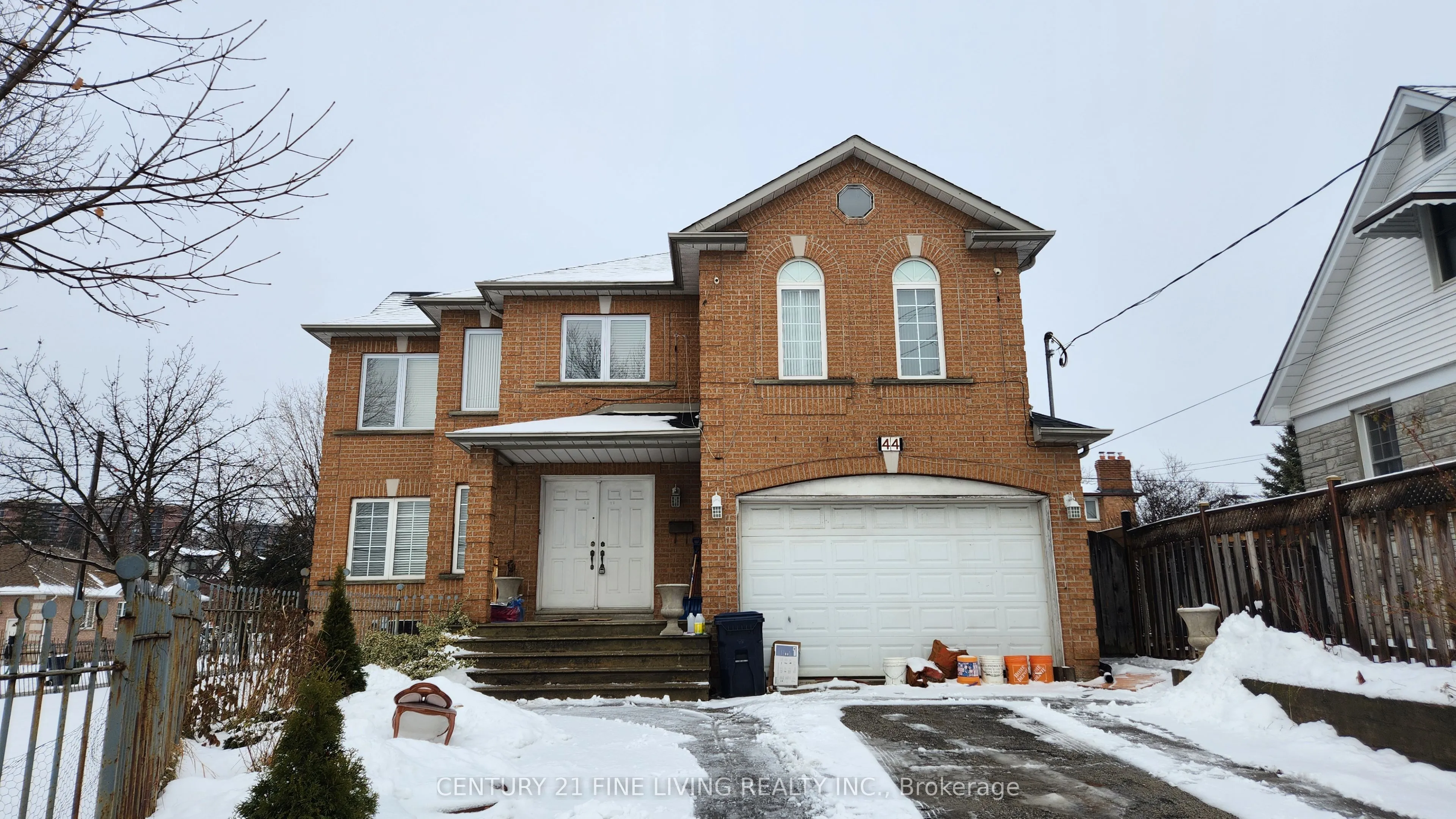 Detached Home For Lease | W12678914