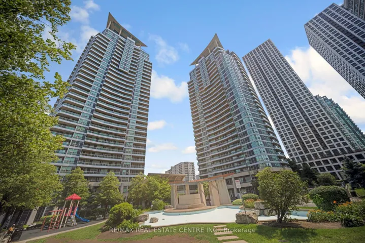 1  Elm  Drive, Mississauga, ON L5B 4M1